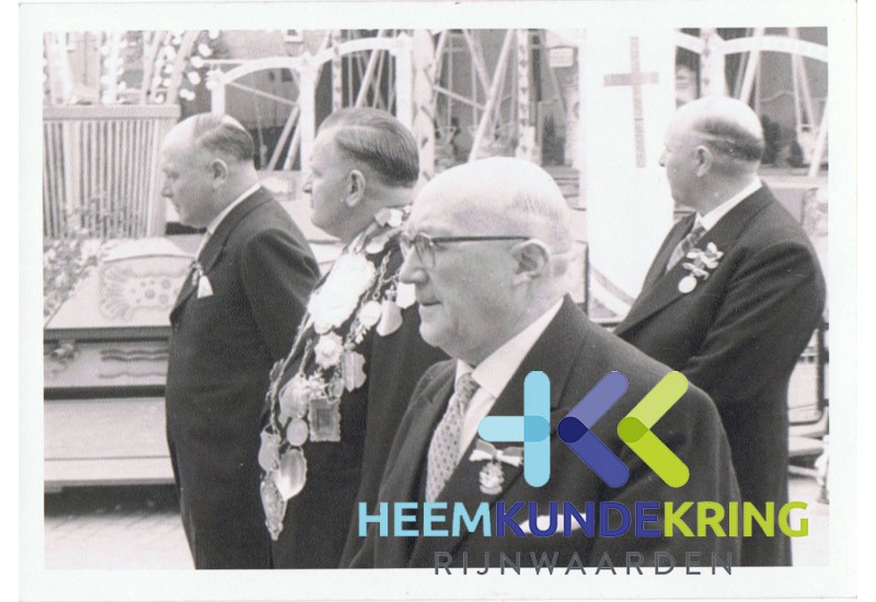 1961-0660 (2)